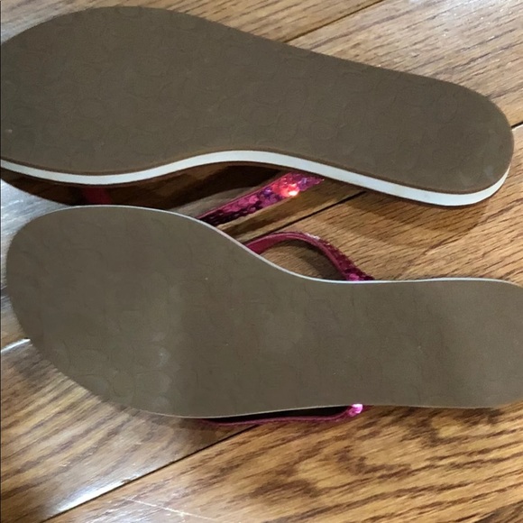Coach Women’s Pink Flip Flops SZ 8 - Picture 4 of 4